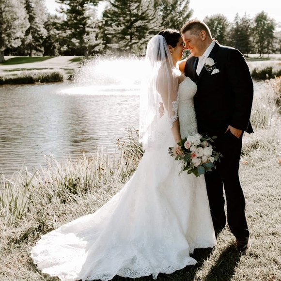 Meet your Posher, Alexandra - Picture 2 of 4